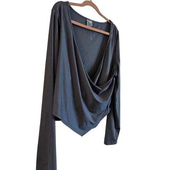 NWOT Arula Women’s Long Sleeve Faux Wrap Top Gray Size 3X V Neck - Picture 2 of 6